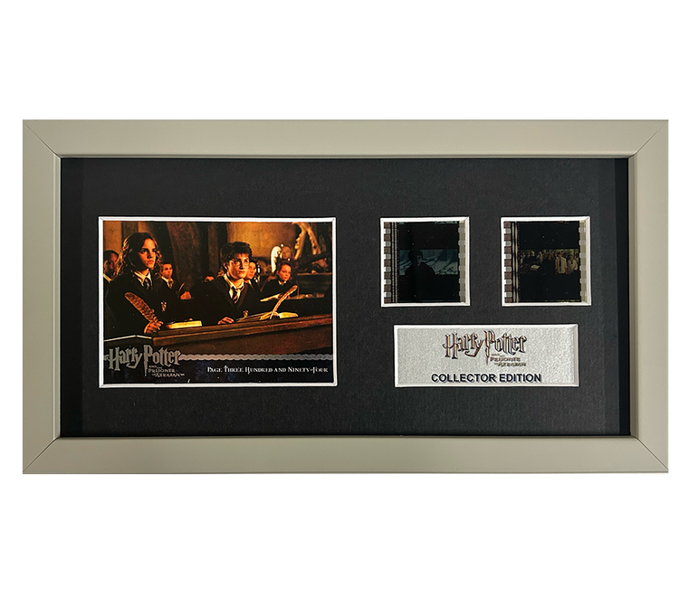 Harry Potter & the Prisoner of Azkaban | 2 Cell with Original Trading Card Display