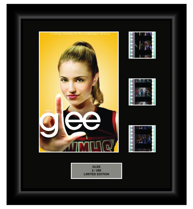 GLEE (2011) - 3 Cell Display Style 3 (Quinn)