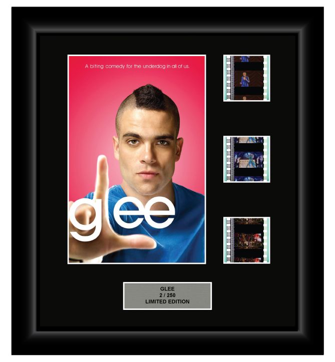 GLEE (2011) - 3 Cell Display Style 2 (Puck)