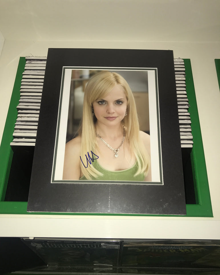 Mena Suvari Autograph | American Beauty